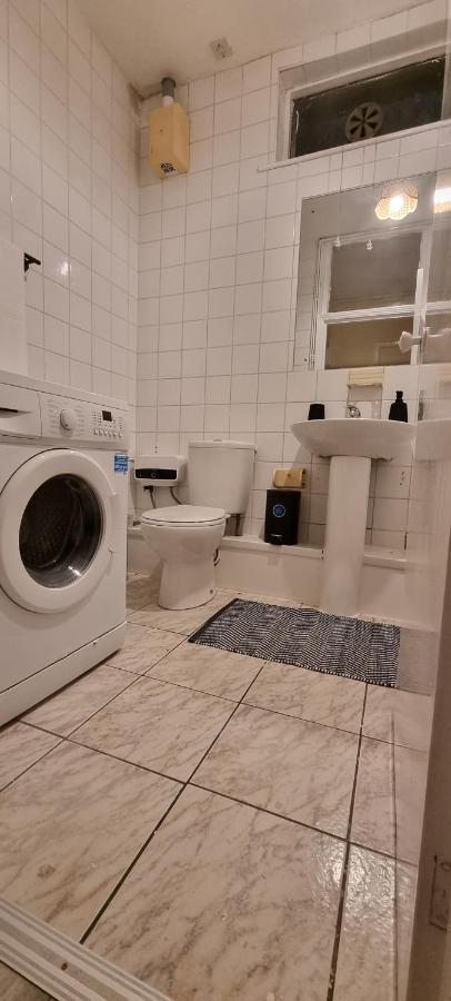 Bloomsbury Apartments - Edgware London Экстерьер фото