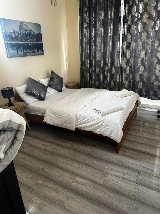 Bloomsbury Apartments - Edgware London Экстерьер фото